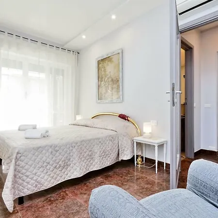 Pandosia Apartment