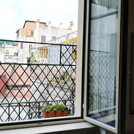 Holidays In Trastevere Apartment *