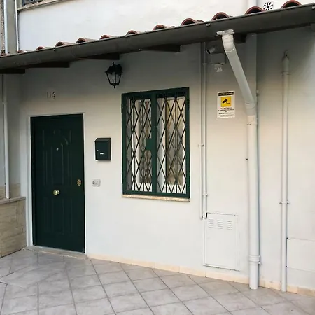Appartamento Detached House Garden Roma