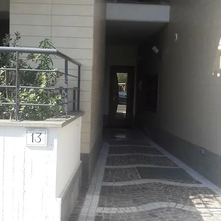 Via Borghetto Di Vara 13
