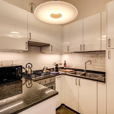 Apartment Dimension Trevi *