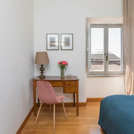 Pantheon Amazing Views Apartment