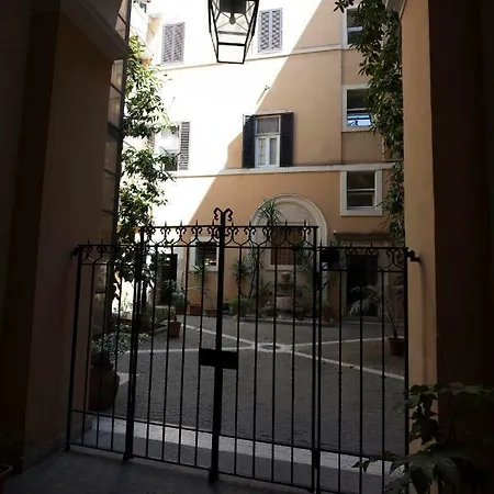 Amoroma Al Pantheon Apartment