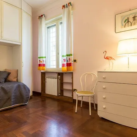 Apartment In Ponte Milvio *