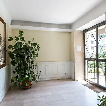 Apartment In Ponte Milvio *