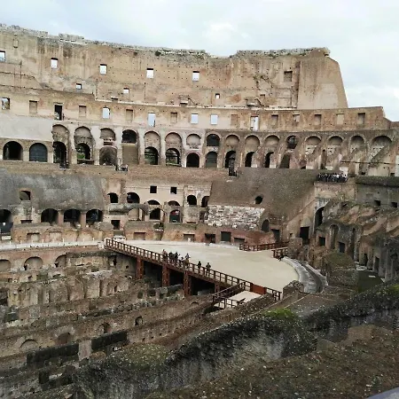 Central Station Low Cost * Rome