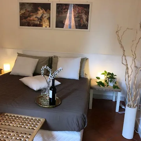Vicolo Doria * Rome