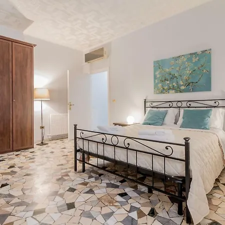 House Grimaldi Rome