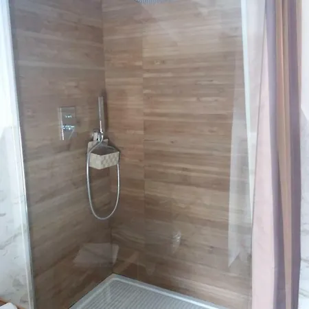 B&B Glicini Bed & Breakfast