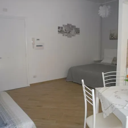 Lovely Little In Via Aurelia *