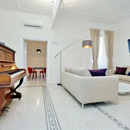 Modern Quirina 300 Mt From Vatican *