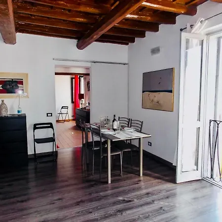 Casa Vacanze Santa Rufina