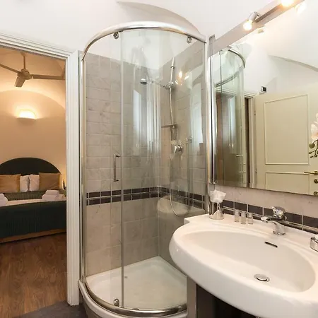 Lovely New Home, Via Nazionale Holiday home Rome