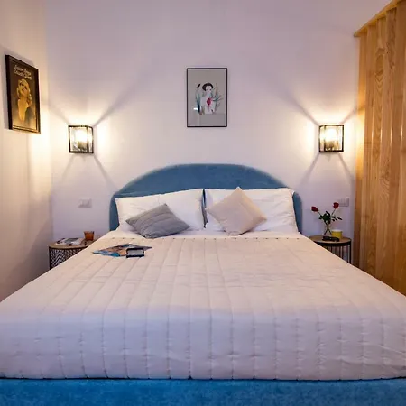 Amazing Trevi Fountain Apartment