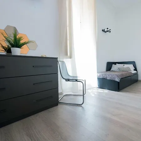 Spanish Steps 3 Bedrooms Cozy,elegant And