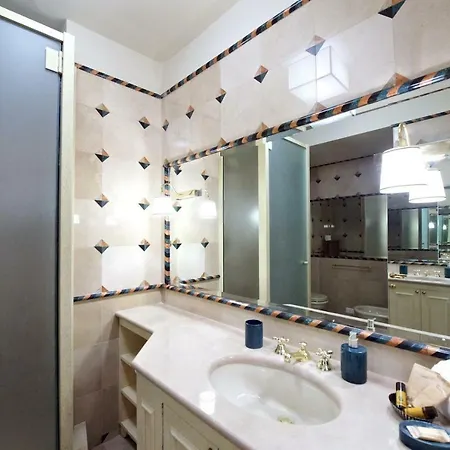 Carducci Luxury Apartamento *