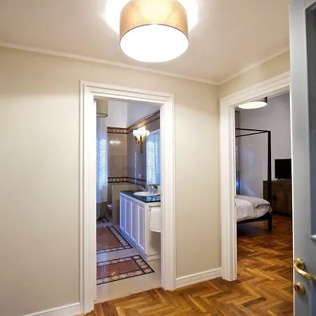 Carducci Luxury Apartamento *