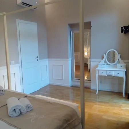 Trastevere Glasshouse 3*