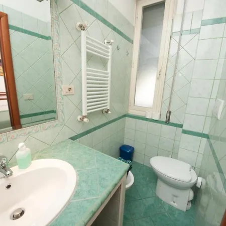 Babri Simim Taj 3* Rome