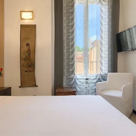 Per Uso Turistico D'ambrosio Antonella Gli Scipioni 53 * Rome
