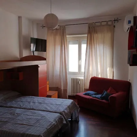 Checchi House * Rome