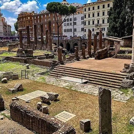 Ancient Mansion Apartment