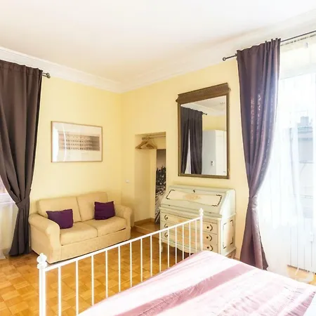 Centro Storico Monti Colosseo Apartment *