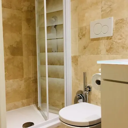 Mini Flat Apartment *