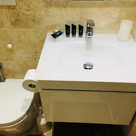 Mini Flat Rome