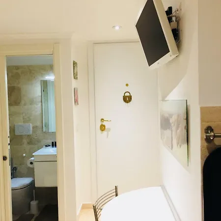 Apartment Mini Flat