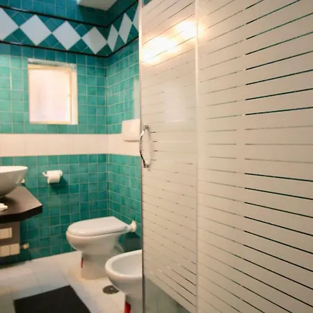 Monti Luxury Guest house *