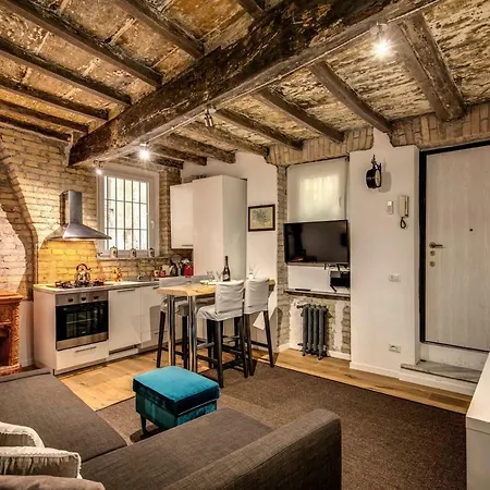 Apartment Farnese House In