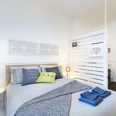 Lovely With Garden In Vatican Museums Trastevere Apartment Rome