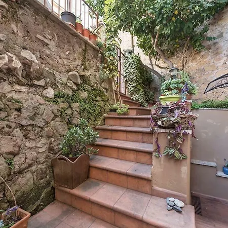 Casa Con Giardino San Giovanni Holiday home *