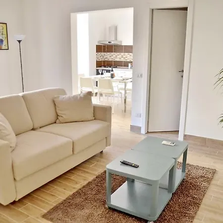 Domitilla - Luxury In The Heart Of Apartment