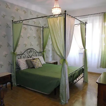 Grande Casa Con Terrazzo