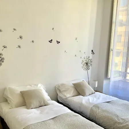 Holiday home Le Rondini A Rome