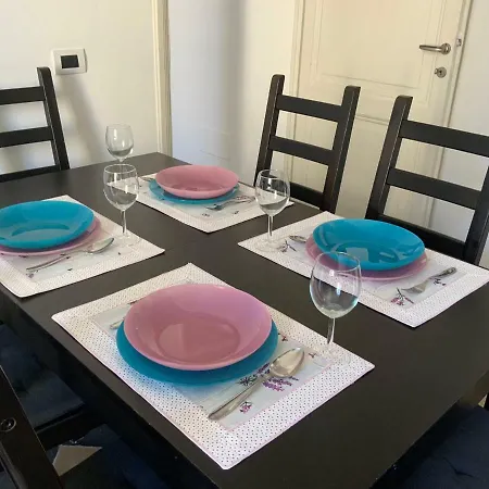 Holiday home Le Rondini A Rome
