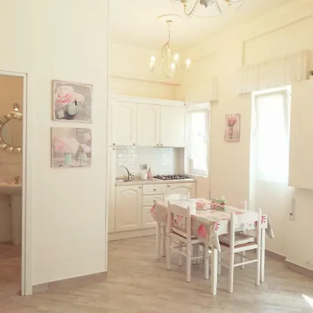 83 Apartment
