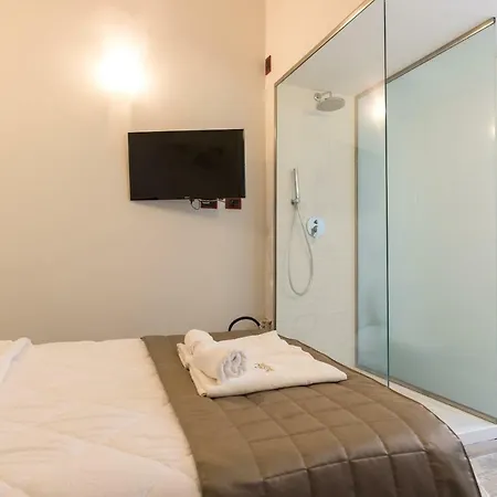 Rhome Guest house
