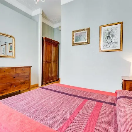 Tibullo - Classic & Elegant Center Apartment