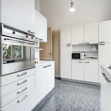 Tibullo - Classic & Elegant Center Apartment