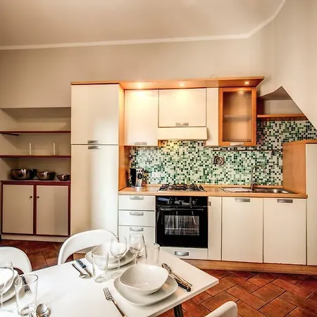 Appartamento Via Del Monte Della Farina Apartment *