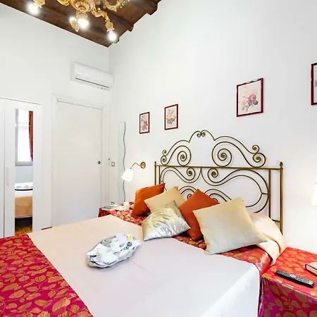 Sistina House Style X 6 Apartment Rom