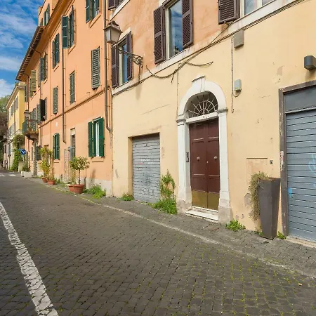 Loft In Trastevere Apartment