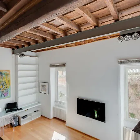 Loft In Trastevere Apartment