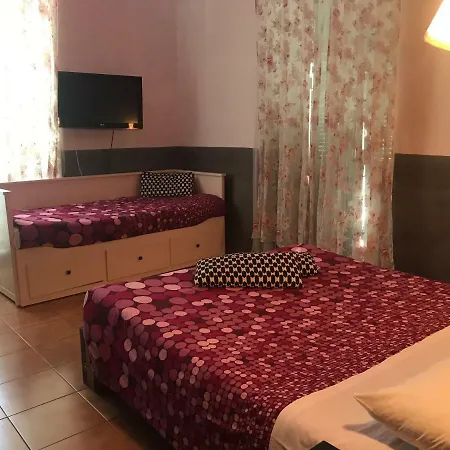 La Casa Di Elena Penzion