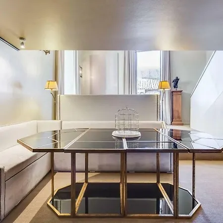 Luxurious Loft Facing The Pantheon Holiday home