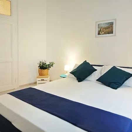 Pompeo Magno White Luxury Apartment Rome