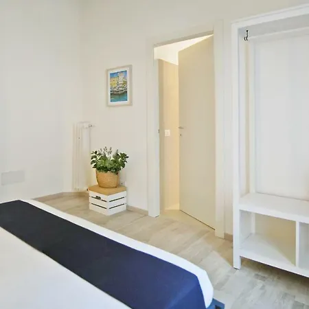 Pompeo Magno White Luxury Apartment Rome